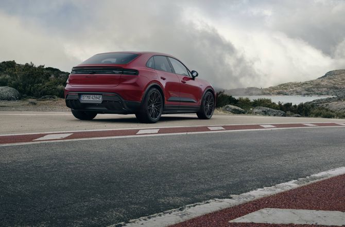 Sportiviteit krijgt een nieuwe lading in de volledig elektrische Porsche Macan GTS