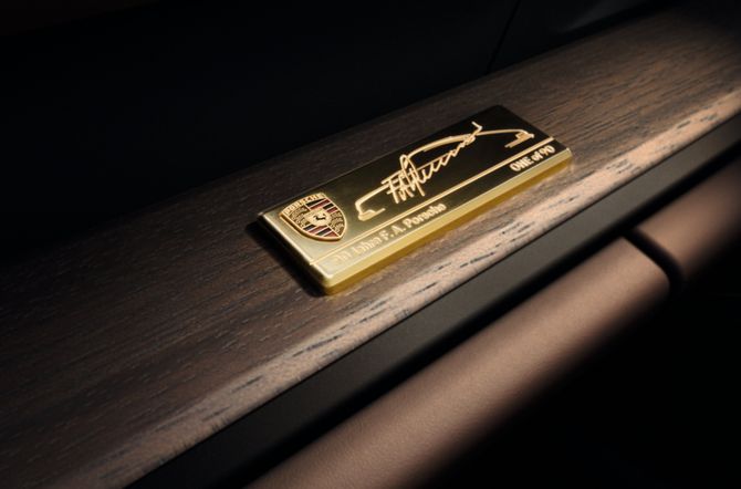 Porsche introduceert exclusieve 911 GT3 90 F. A. Porsche als ode aan visionaire ontwerper.