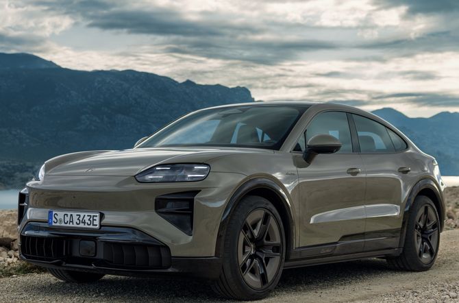 Porsche onthult de nieuwe Cayenne Coupé Electric.