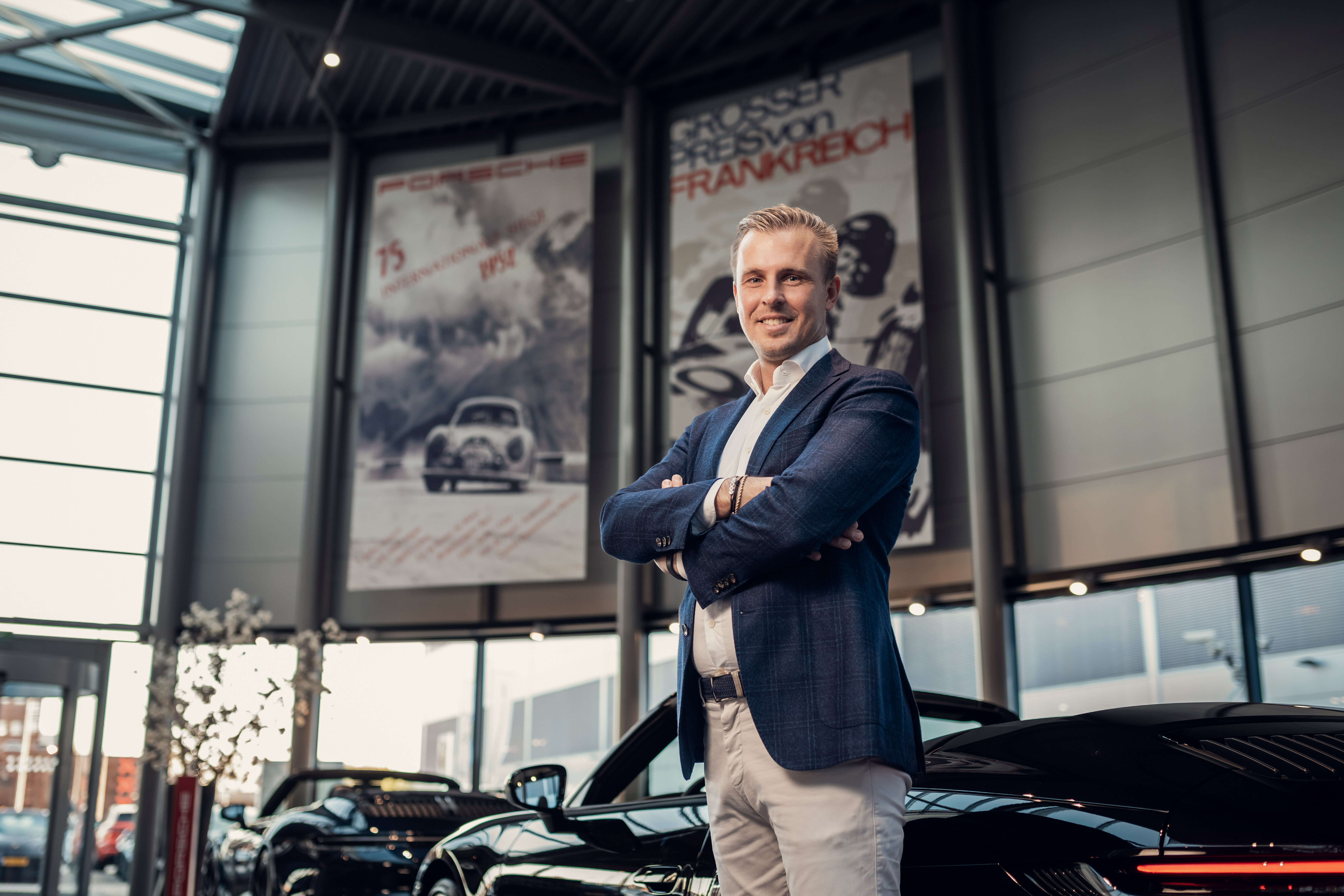 Over Porsche Centrum Amsterdam
