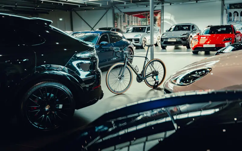porsche-centrum-brabant-7.jpg