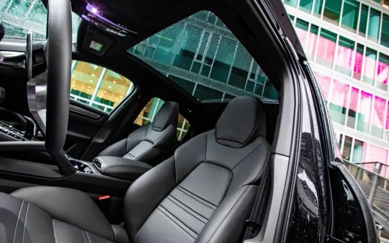 porsche-cayenne-interieur-porsche-centrum-eindhoven-porsche-centrum-maastricht.JPG