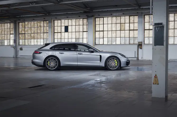 Nieuwe plug-in hybrideversies voor Porsche Panamera