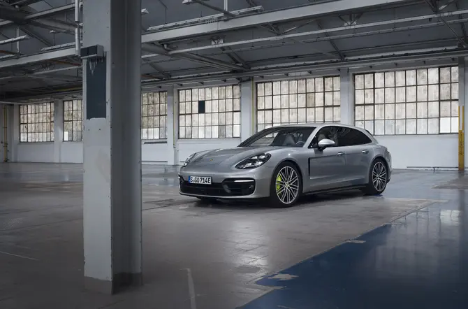 Nieuwe plug-in hybrideversies voor Porsche Panamera