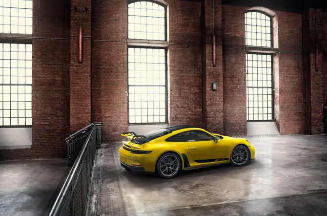 Nieuwe Porsche 911 GT3 is geboren op het circuit