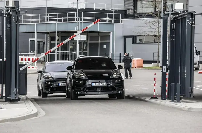 Prototypes van de volledig elektrische Macan