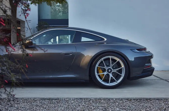 Understatement op wielen: de nieuwe Porsche 911 GT3 Touring