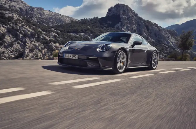 Understatement op wielen: de nieuwe Porsche 911 GT3 Touring