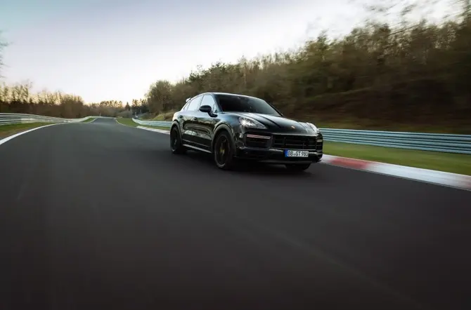 Nieuwe performance-versie van de Cayenne