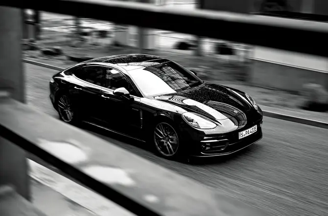 Porsche Panamera Platinum Edition