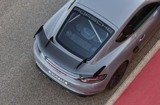 Porsche 718 GT4RS