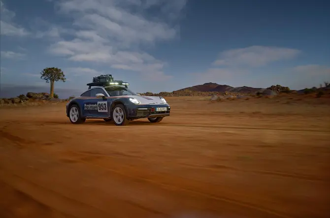 Porsche 911 Dakar