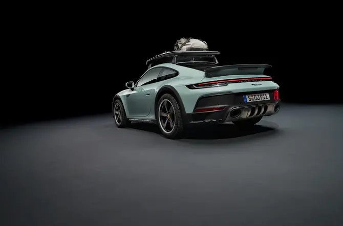 Porsche 911 Dakar