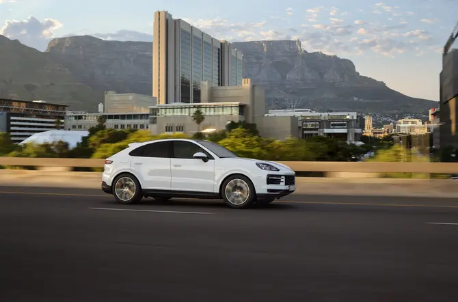 Vernieuwde Porsche Cayenne 2