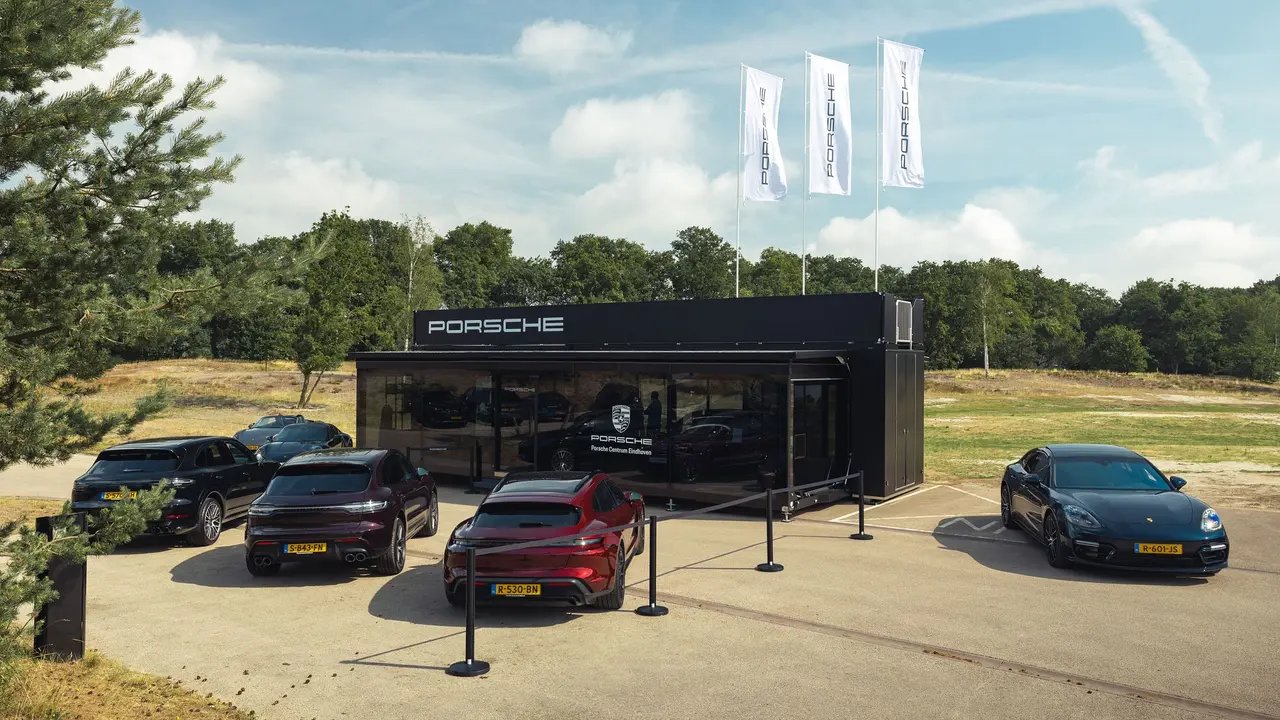 mobiele-showroom-bernardus-gecomprimeerd-12-m.jpg
