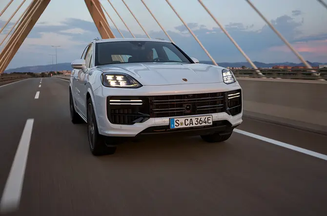 Porsche Cayenne Turbo E-Hybrid