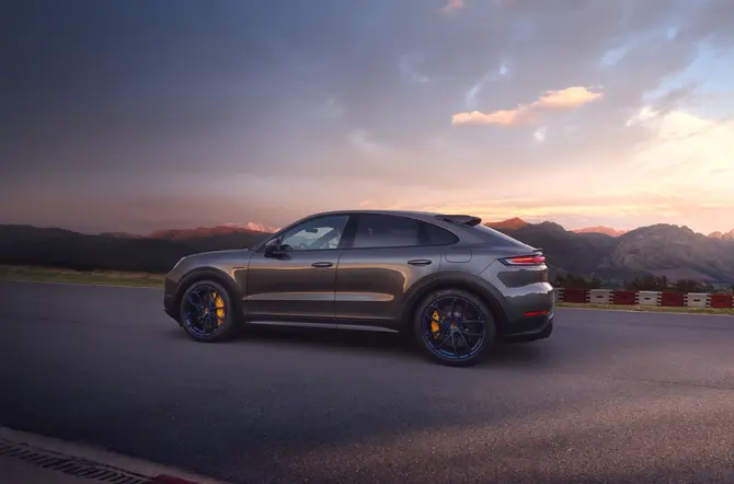 Porsche Cayenne Turbo E-Hybrid