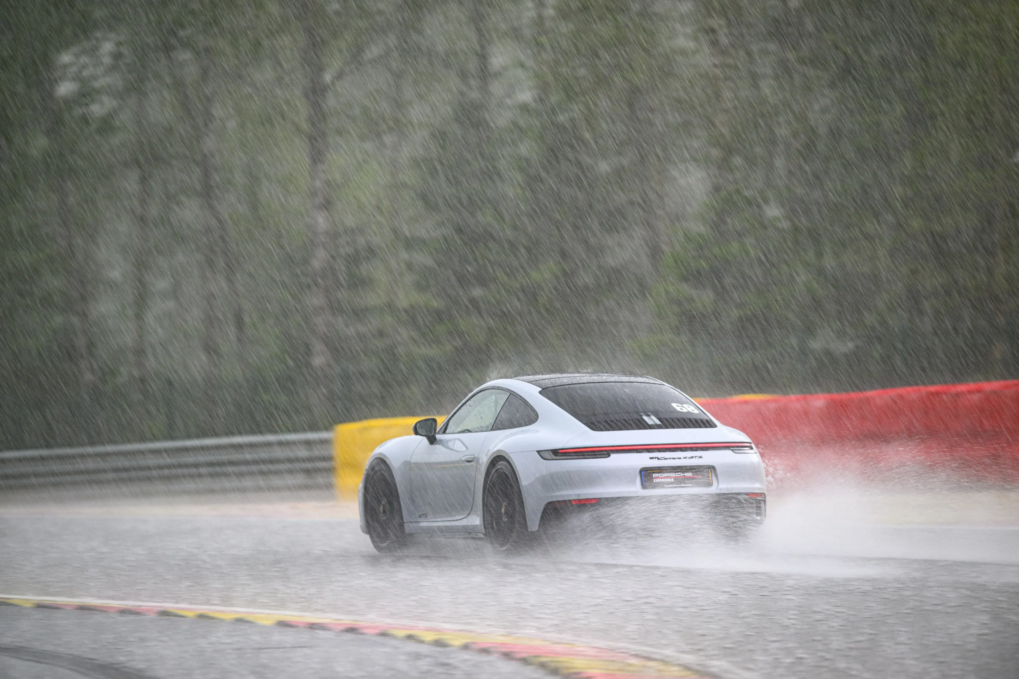 gp-elite-trackday-spa-27-06-2024-full-res-228-thumbnail.jpg