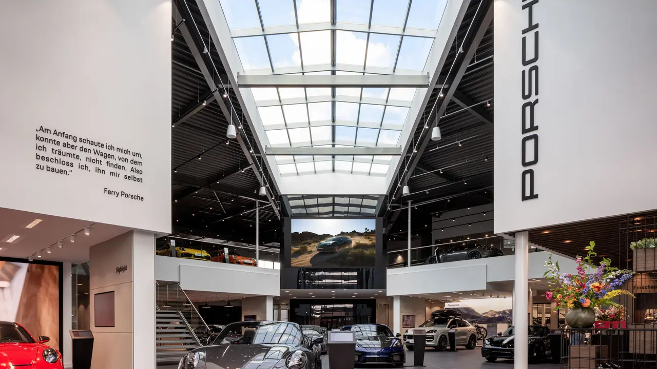 porsche-centrum-brabant-2222-lr.jpg