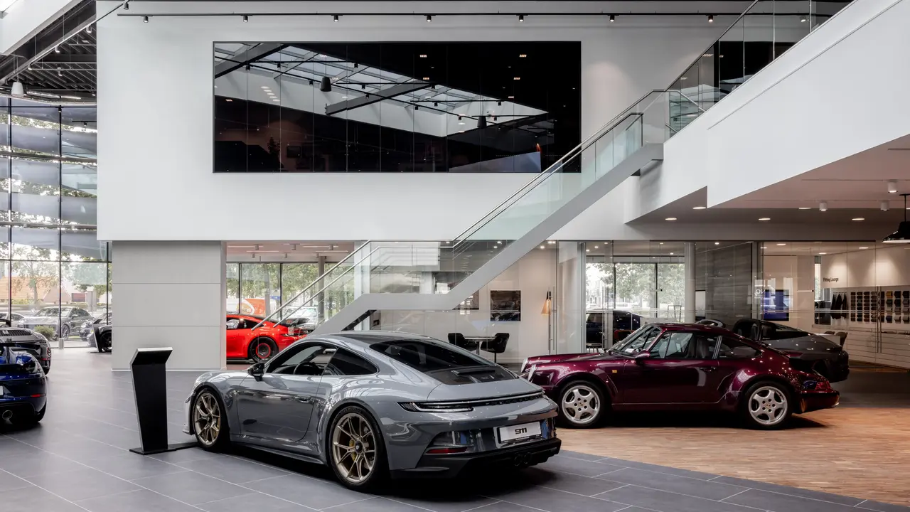 porsche-centrum-brabant-2328-lr.jpg