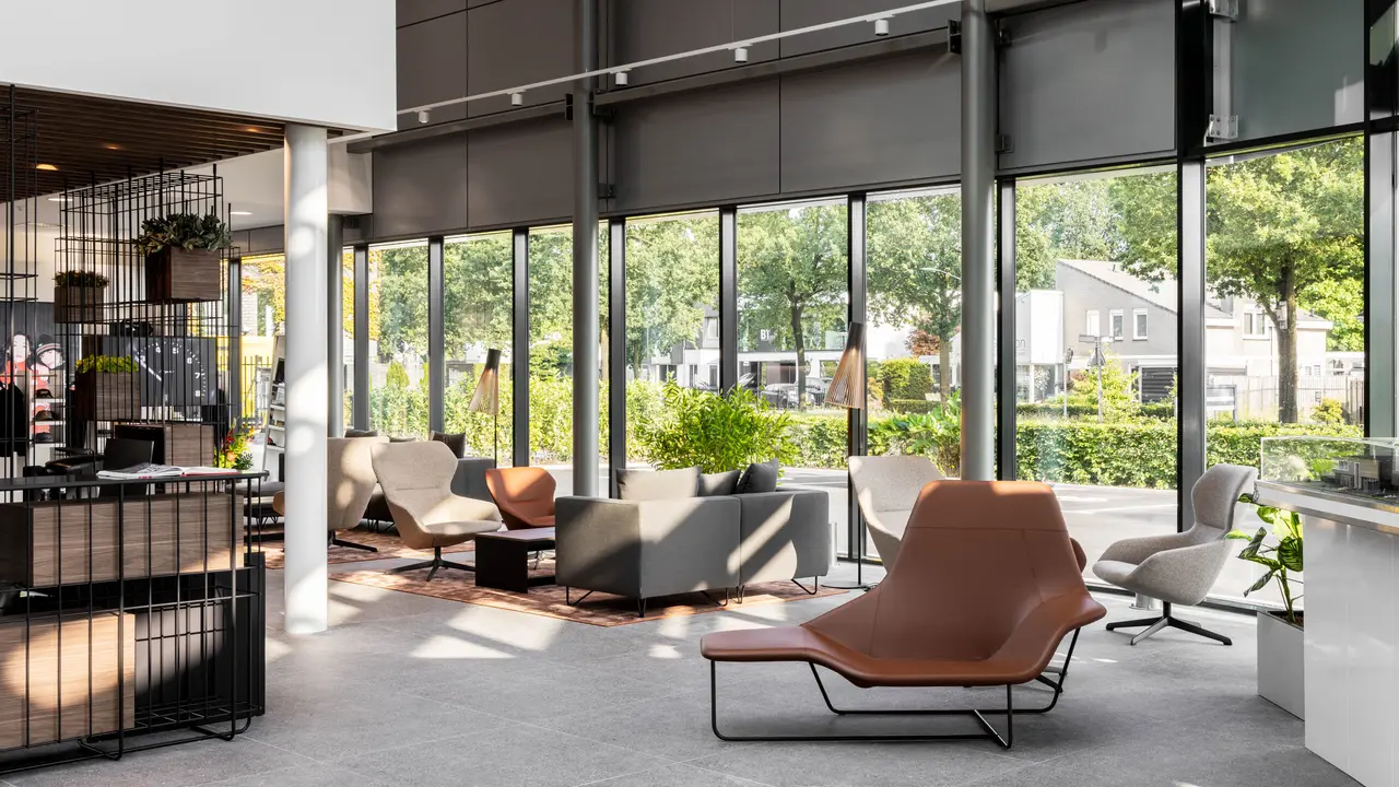 porsche-centrum-brabant-2526-lr.jpg