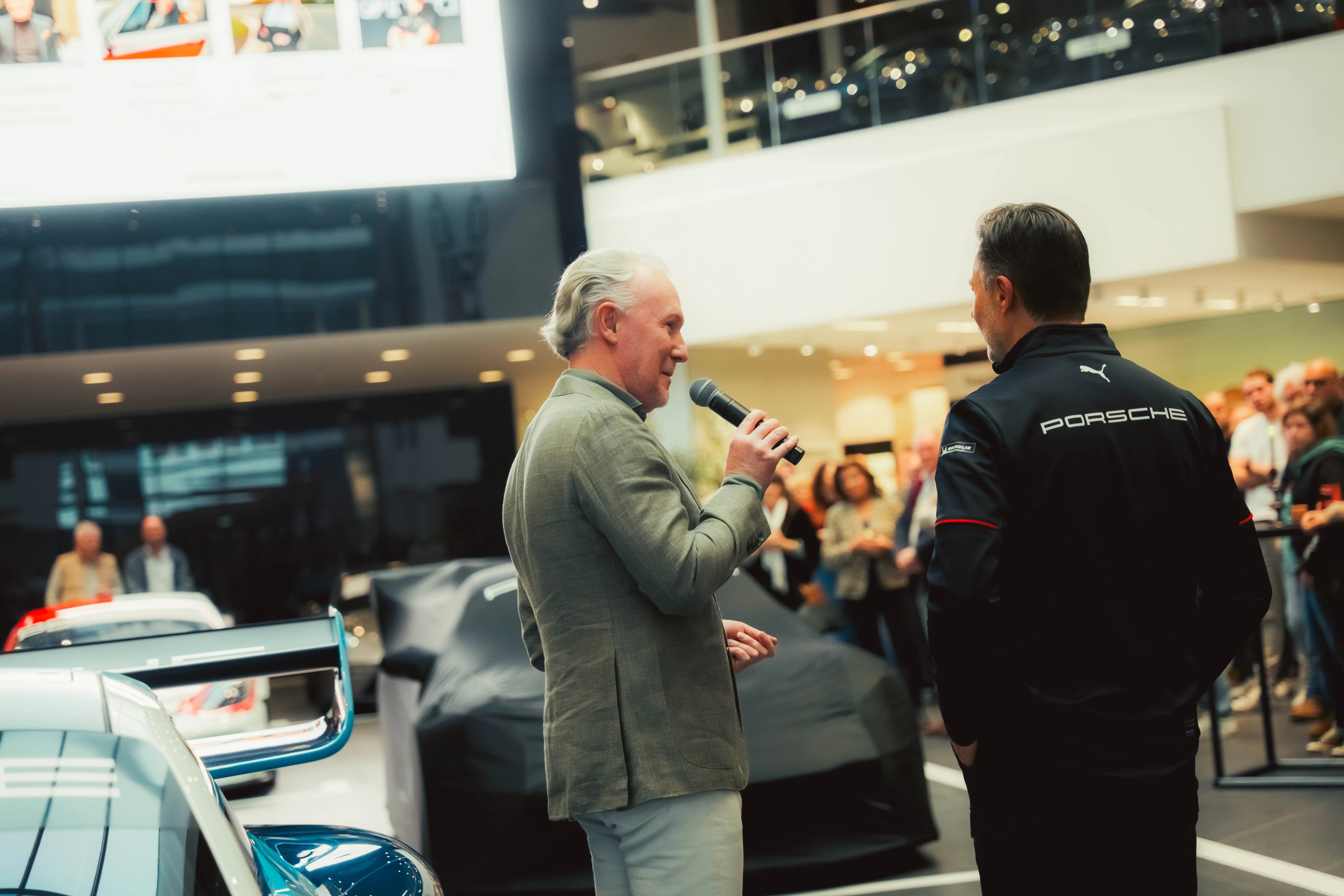 porsche-centra-brabant-maastricht-100.jpg