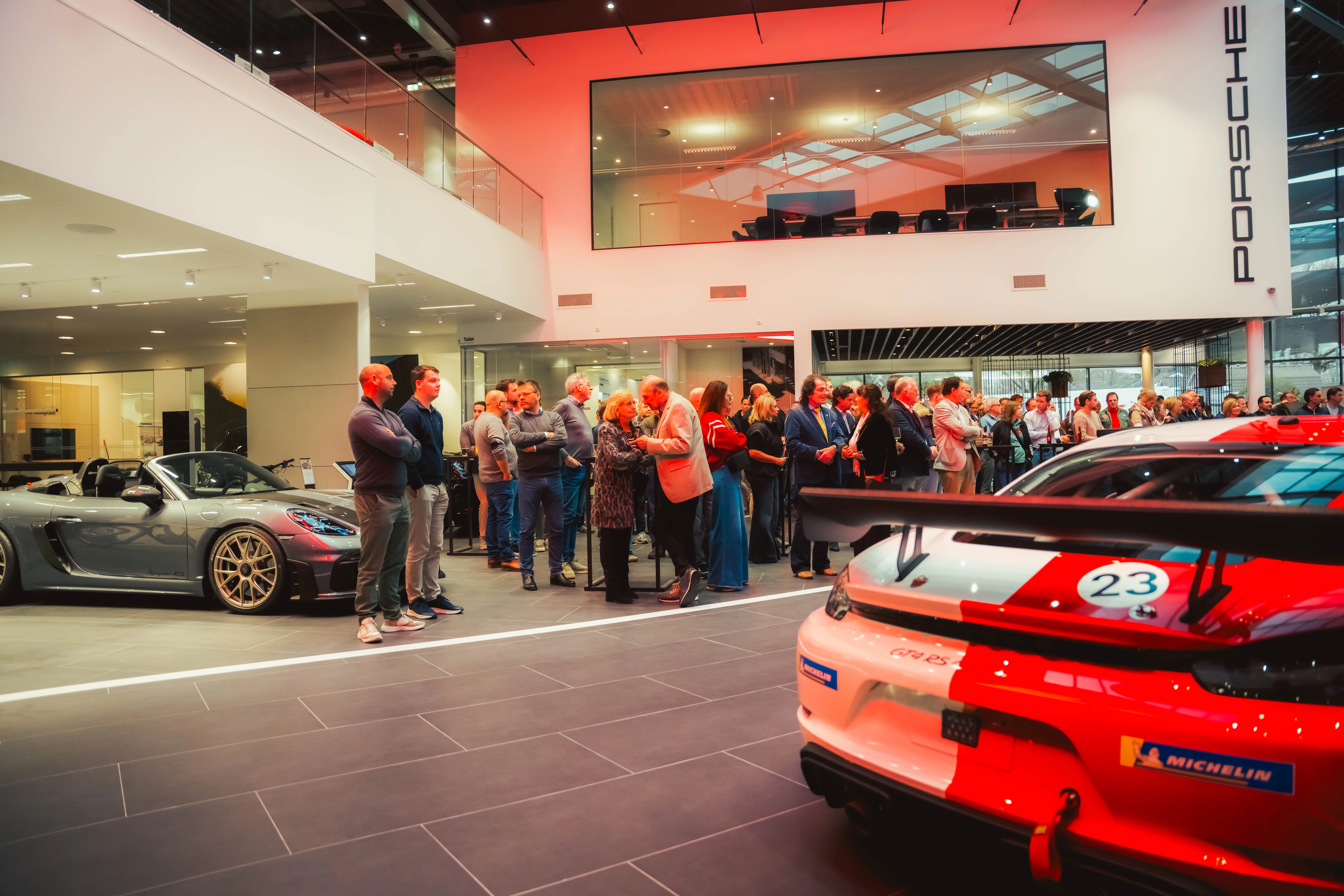 porsche-centra-brabant-maastricht-114.jpg