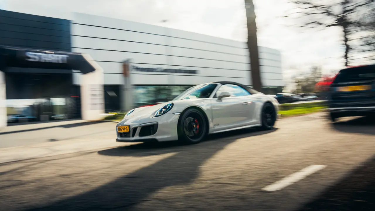 porsche-centrum-brabant-290.jpg