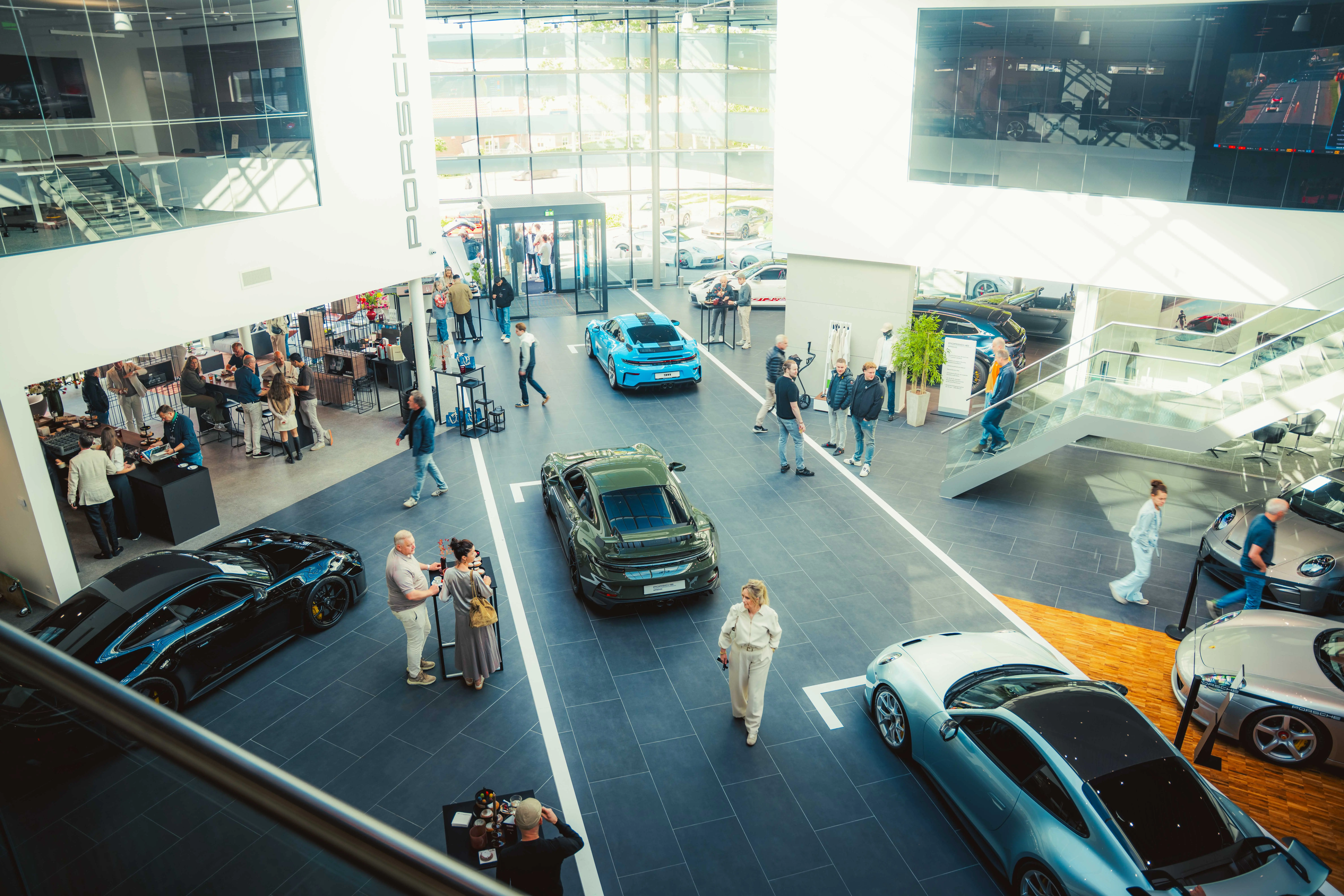 porsche-centrum-brabant-26.jpg