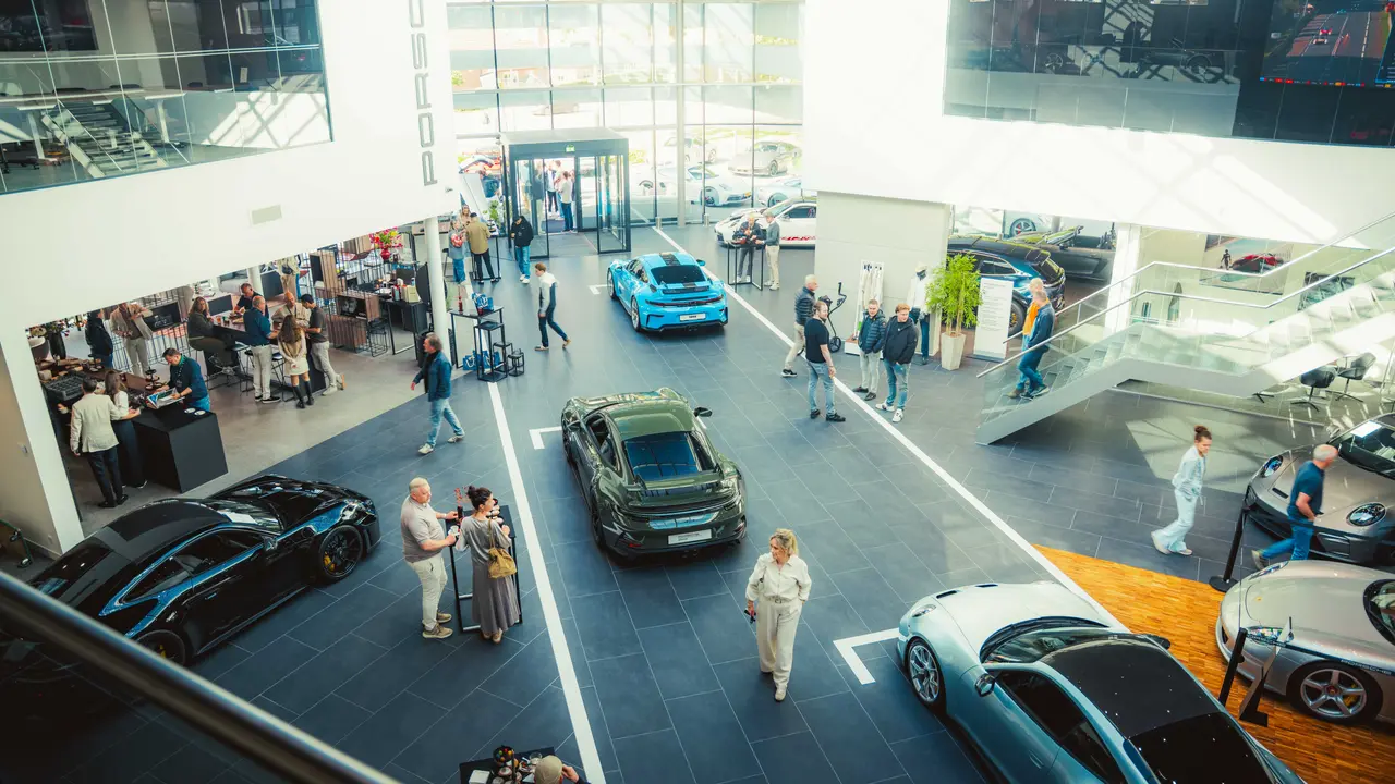 porsche-centrum-brabant-26.jpg