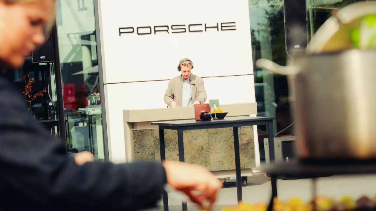 porsche-centrum-brabant-8.jpg
