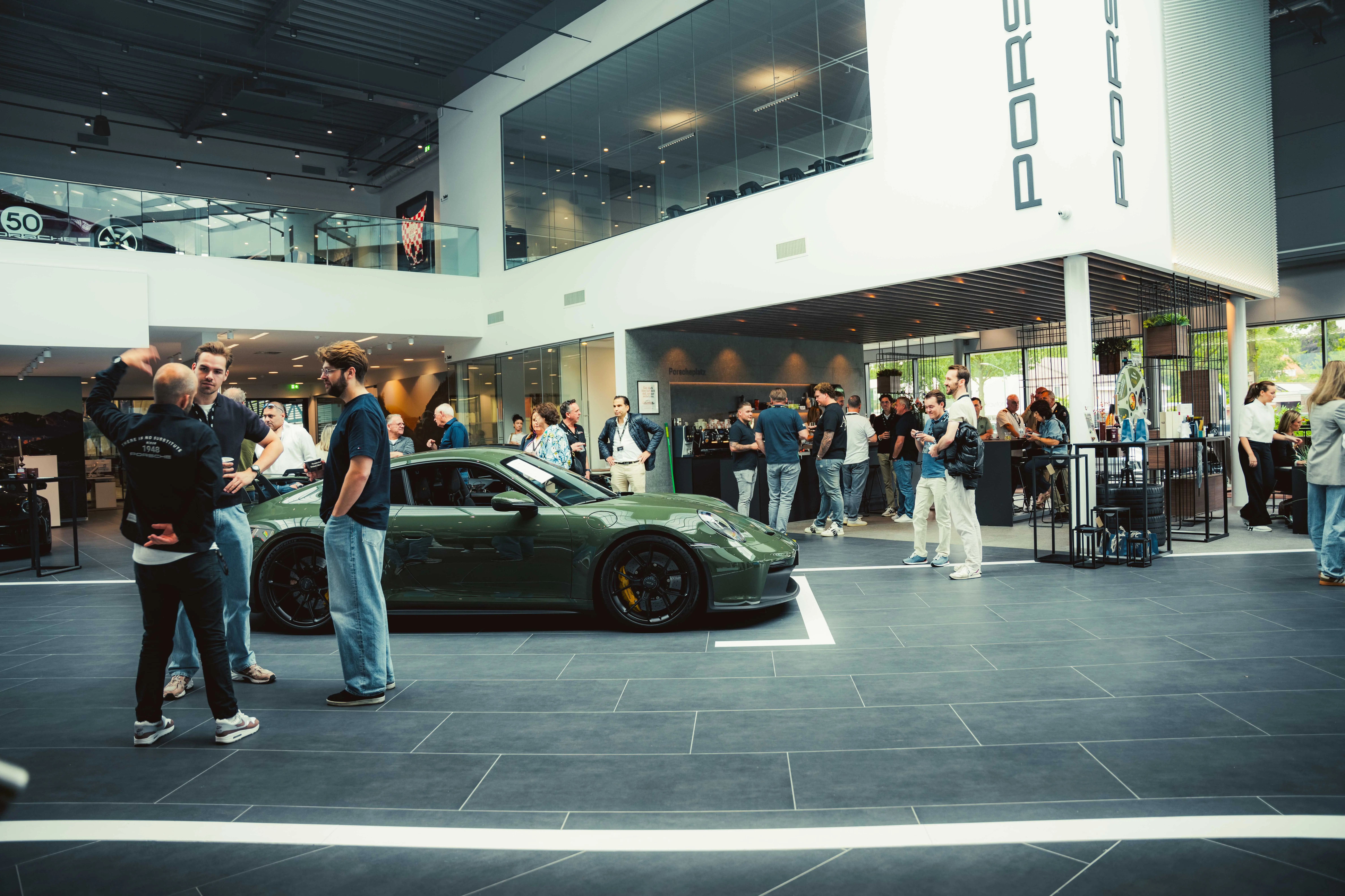 porsche-centrum-brabant-91.jpg