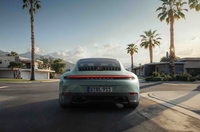 Porsche breidt 911 lijn uit met Carrera 4S, Carrera 4S Cabriolet en Targa 4S