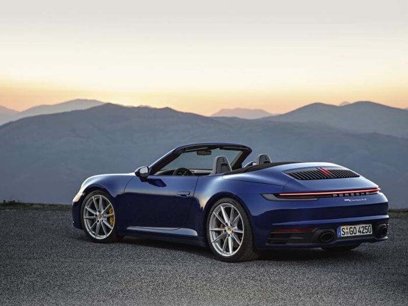 992-cabrio-open-700x525.jpg