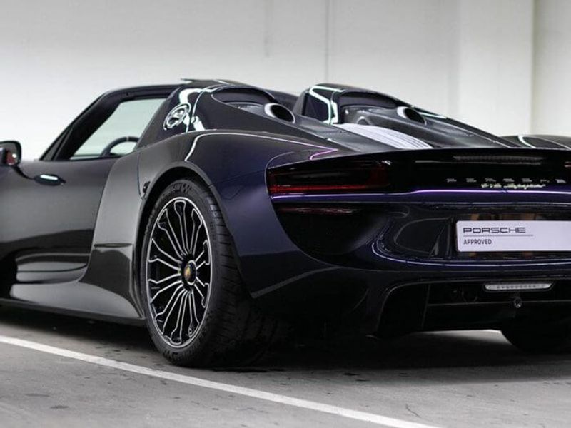 paarse-porsche-918-spyder-1-700x525.jpg