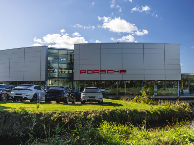 Over Porsche Centrum Leusden