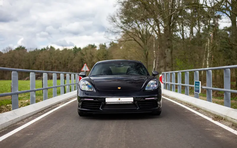 cayman-demo-2.jpg