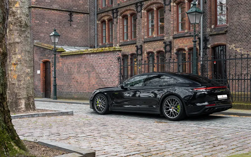 panamera-4s-s-hertogenbosch-2.jpg