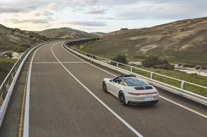De nieuwe Porsche 911 GTS-modellen: opvallender en dynamischer dan ooit