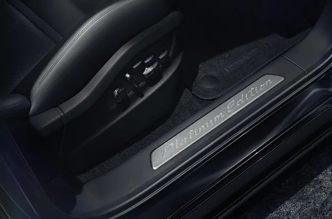 Porsche Cayenne Platinum Edition