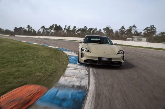 Taycan GTS 90 jaar Hockenheimring