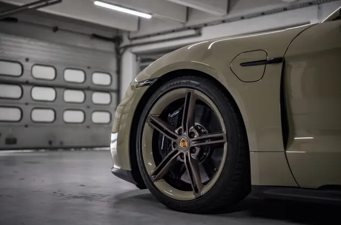 Taycan GTS 90 jaar Hockenheimring