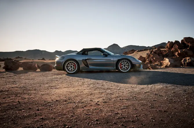 Porsche 718 Spyder RS