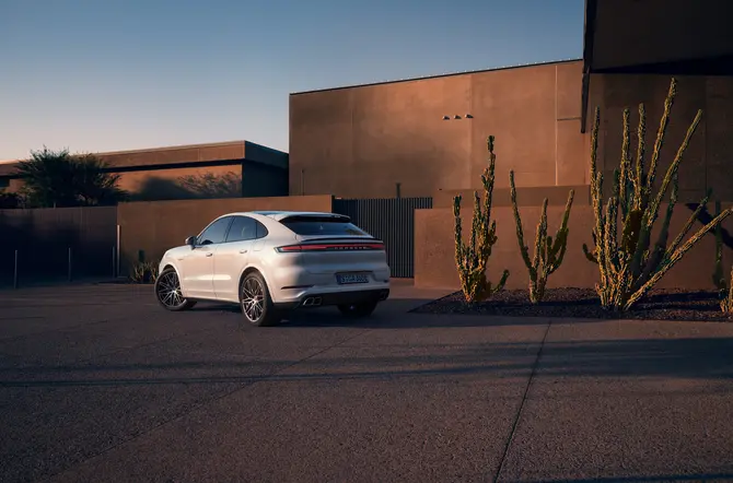 Nieuwe Porsche Cayenne Turbo E-Hybrid