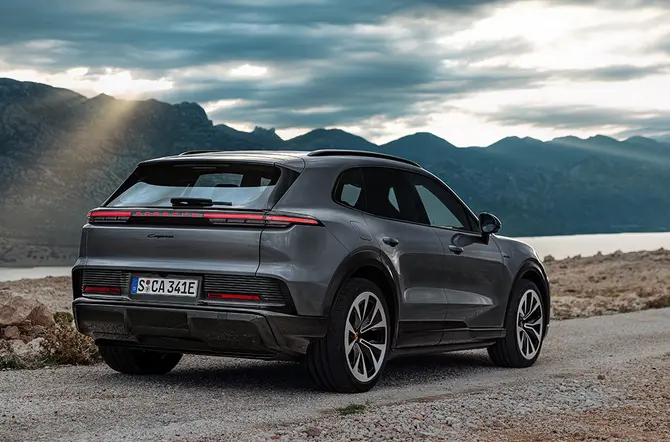 Porsche Cayenne Electric