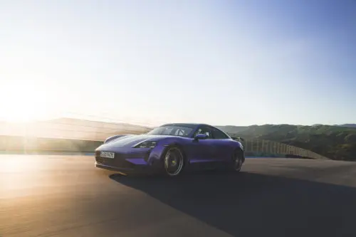 500-sky-purple-metallic-taycan-turbo-gt-a1-00997-006.jpg