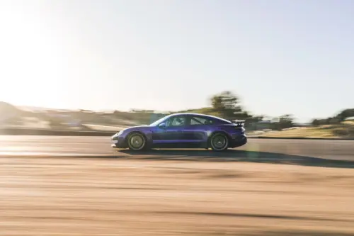 500-sky-purple-metallic-taycan-turbo-gt-a1-02354-016.jpg
