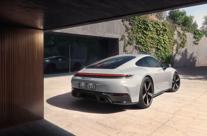 911 Carrera S