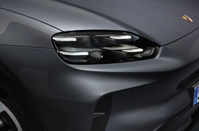 Porsche introduceert nieuwe, volledig elektrische Cayenne en Cayenne Turbo