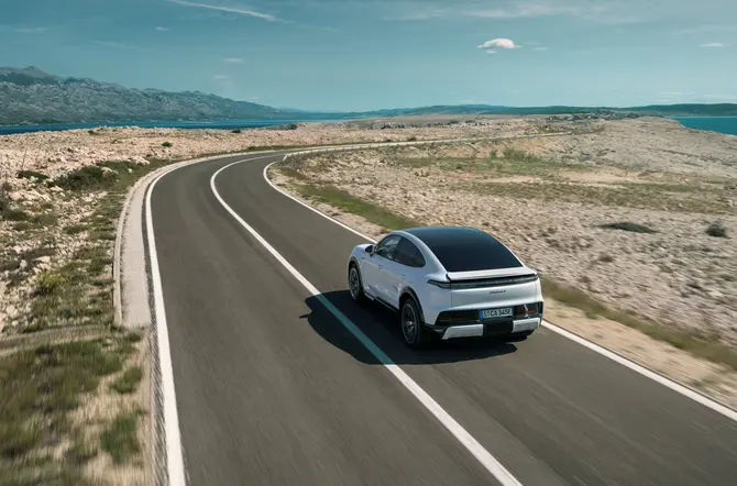 Cayenne Coupe Electric